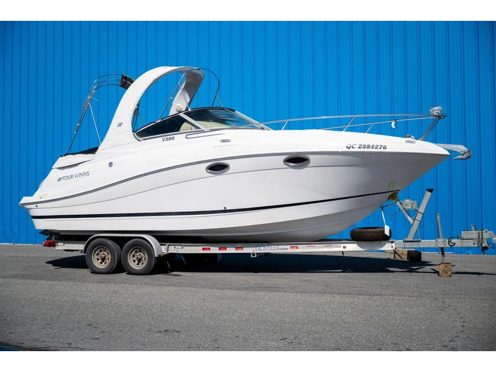 Four Winns 285 Vista 2011 alt