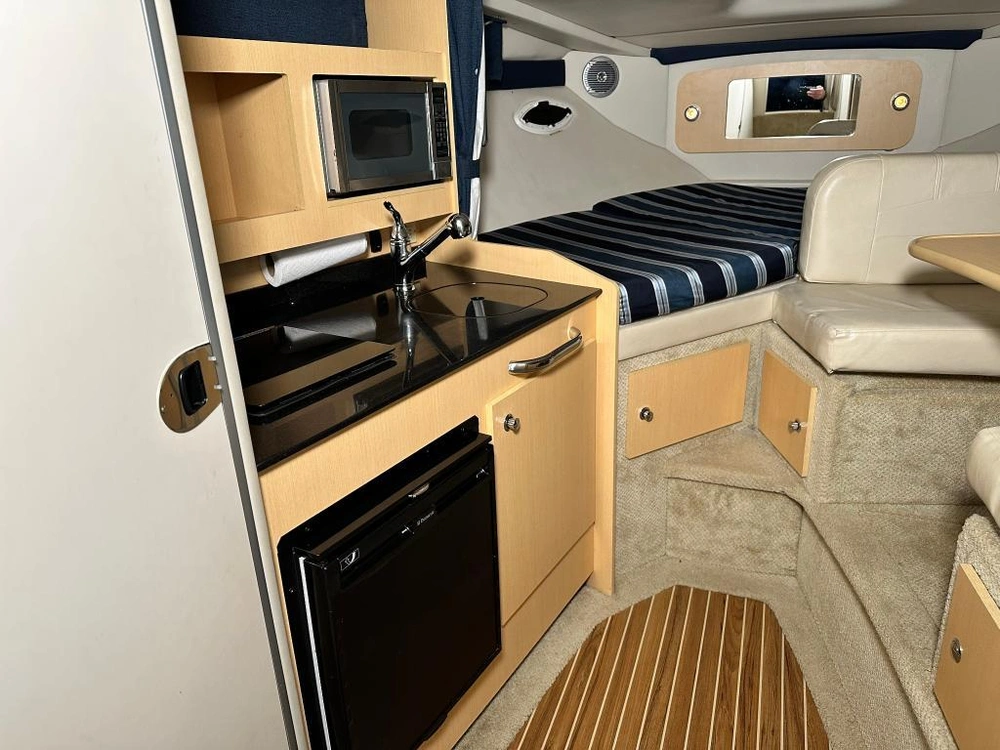 Bayliner 285 2012 alt