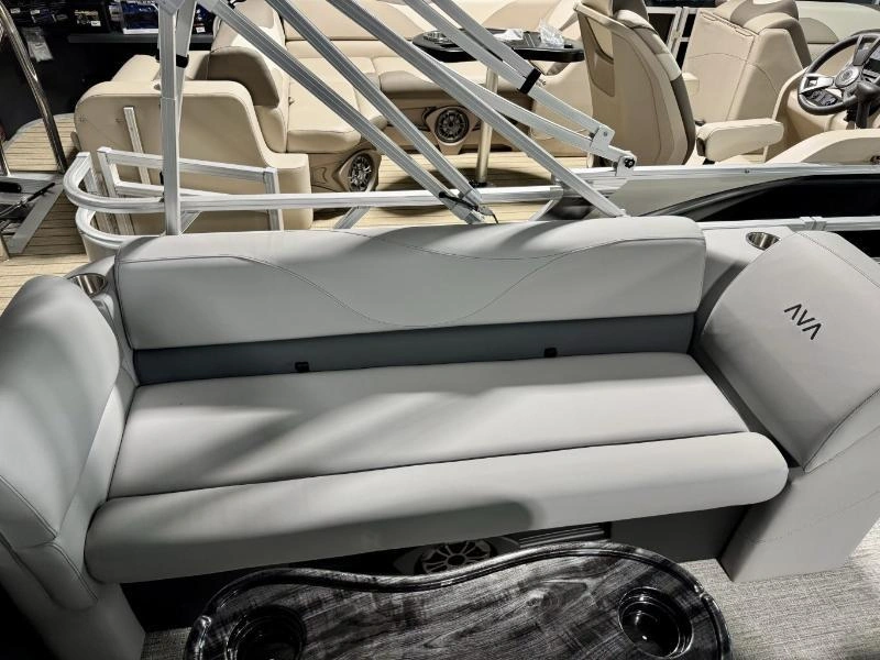 2026 Avalon Vls Quad Lounger Koolfab 19 X 8 alt