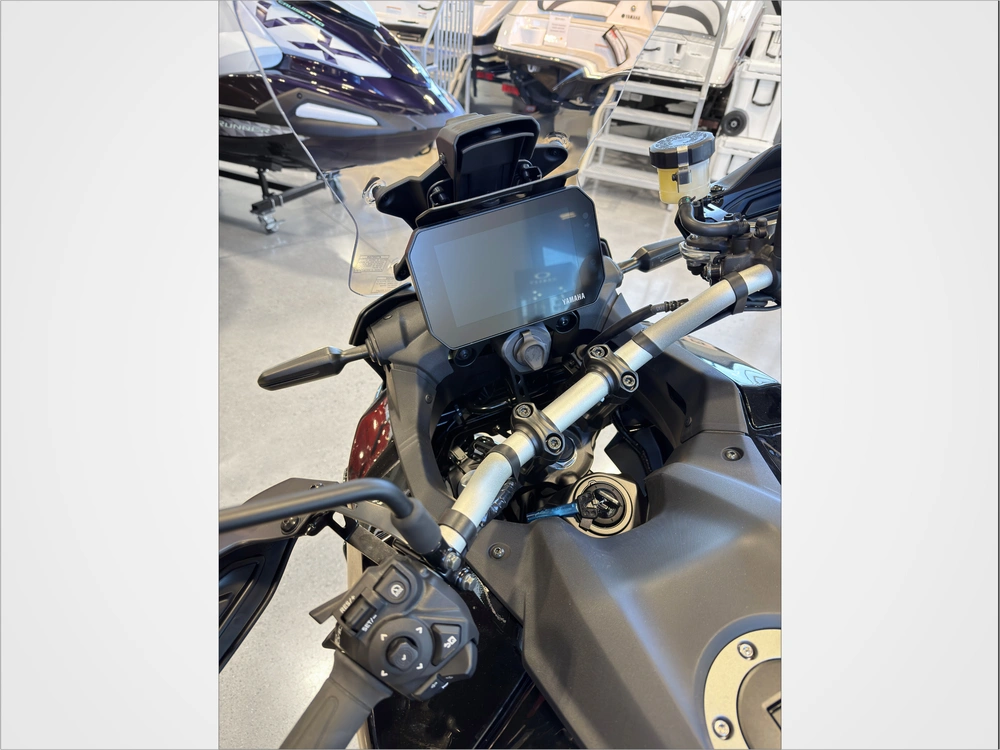 2026 Yamaha Tracer 9 Y-amt alt