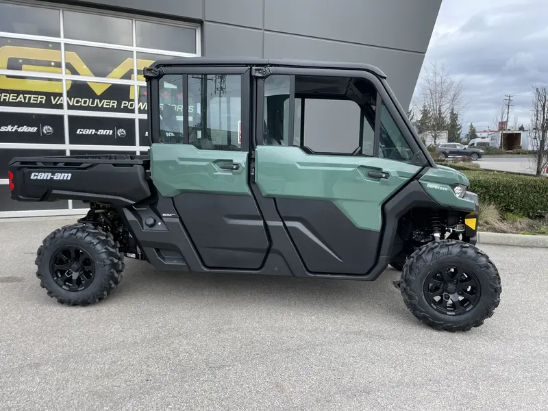 2026 Can-Am DEFENDER MAX DPS CAB HVAC HD10