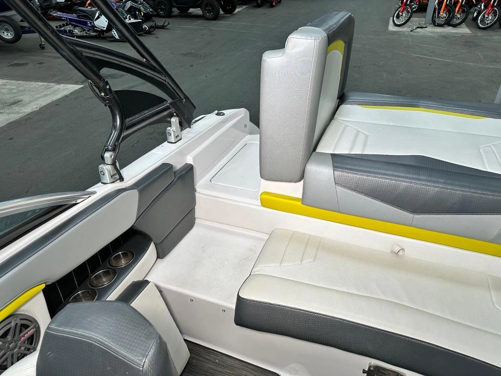 Four Winns H210 Rs 2017 alt