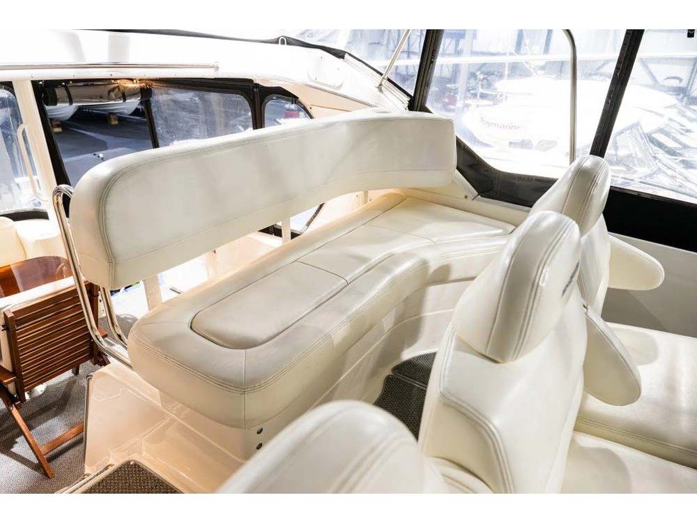 2003 Other 390 Motor Yacht alt