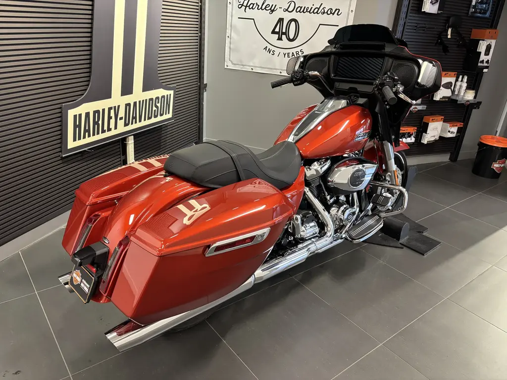 Harley-Davidson FLHX STREET GLIDEFLHX 2024
