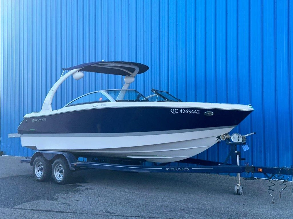 2012 Four Winns 230 Horizon alt
