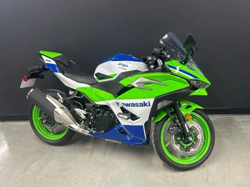 2024 Kawasaki Ninja 500 Se 40e Anniversaire alt