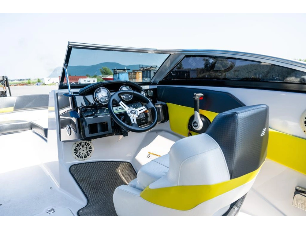 Four Winns 190 Rs 2017 alt