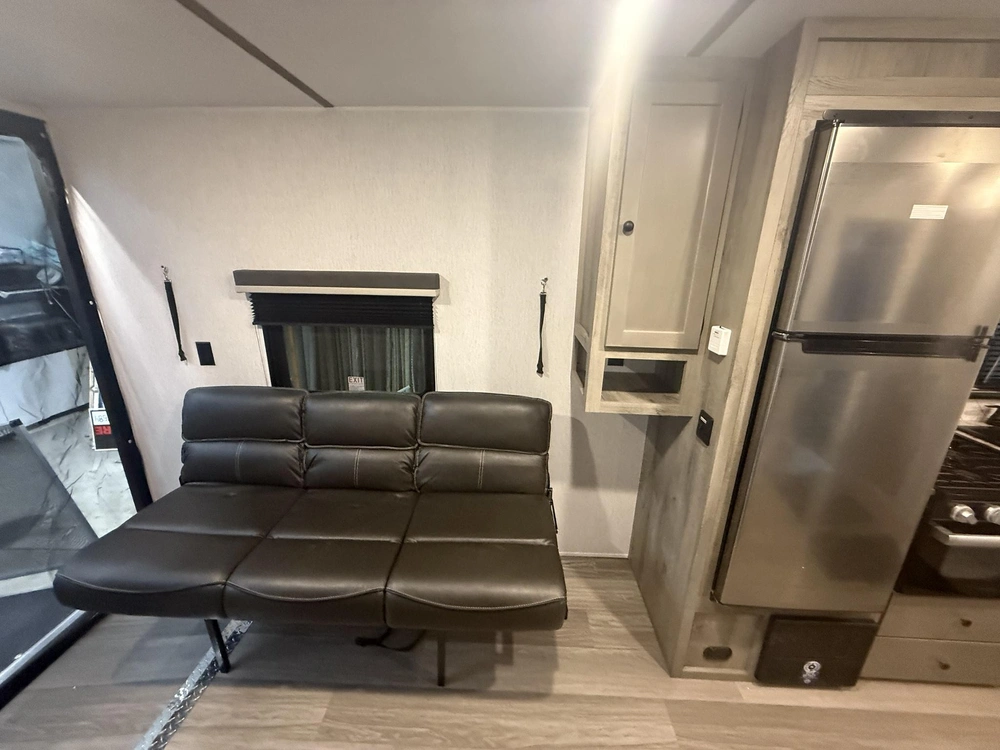 2026 Sunset Park Rv Sunlite Th 25th alt