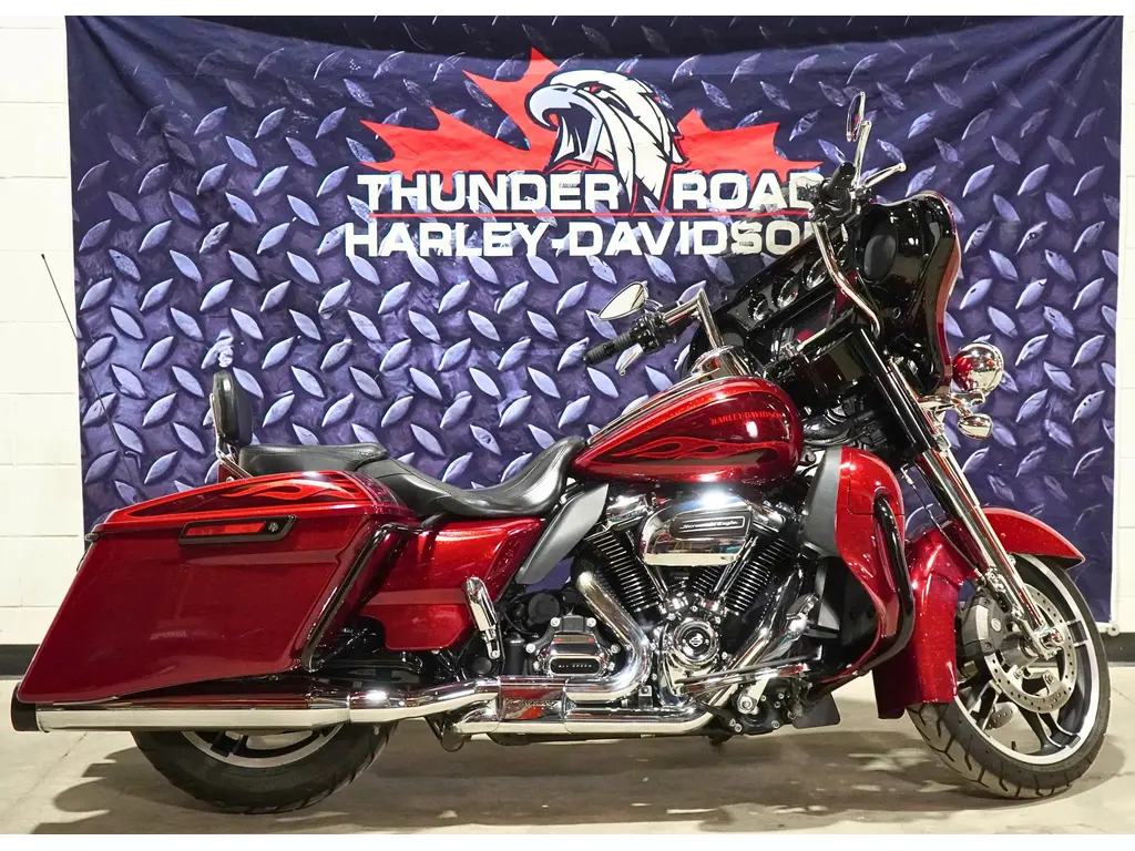 2017 Harley-Davidson FLHXS STREET GLIDE SPECIAL