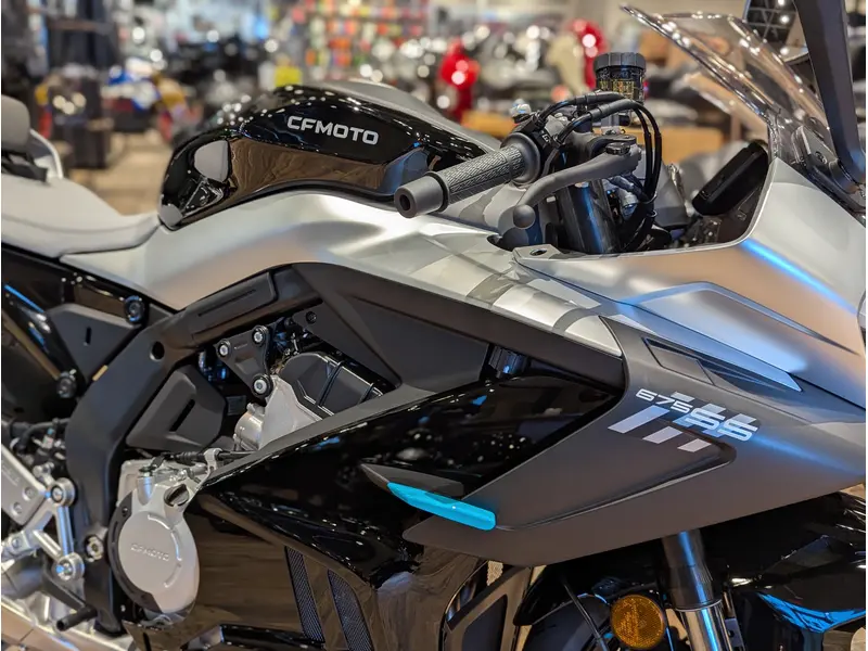 2026 CFMOTO 675SS // Nebula Black thumbnail 7