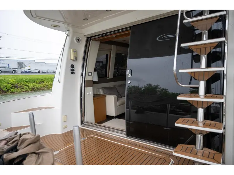 2012 Carver Yachts Voyageur 54 *SUR RENDEZ-VOUS* thumbnail 30