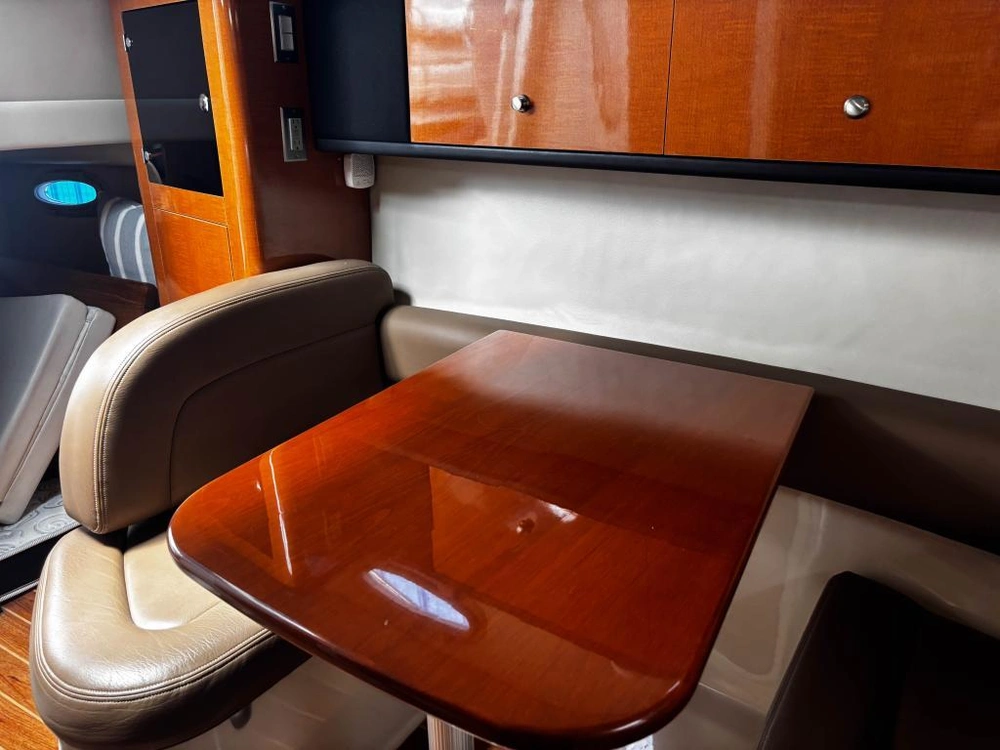 2010 Chaparral 290 Signature alt