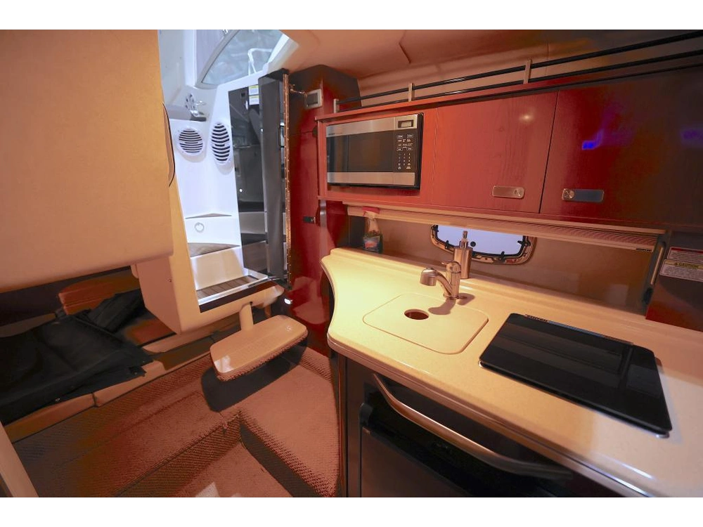 Sea Ray 280 Sundancer Bow Thruster 2012 alt