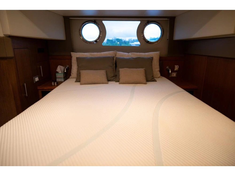 2012 Other Voyageur 54 alt