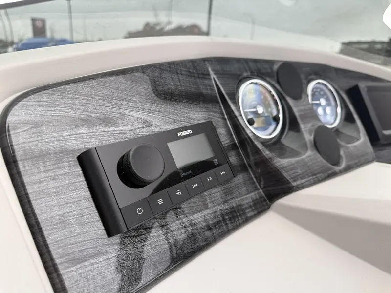 Legend Q-SERIES 21 C 2025