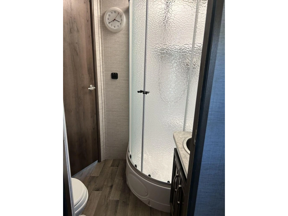 2021 Jayco Redhawk 31f alt