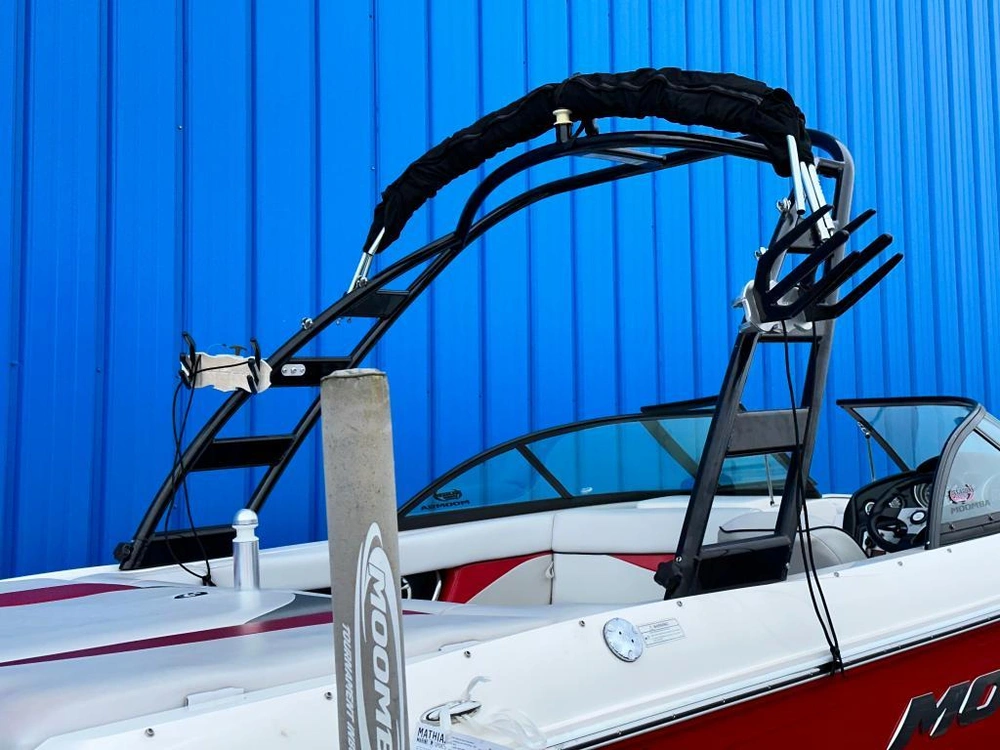 Moomba Outback V 2012 alt