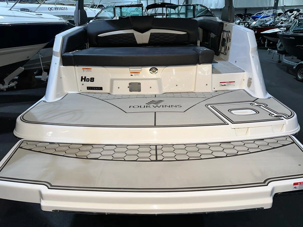 Four Winns Hd8 Mercruiser 6.2l / Bravo 3 2024 alt