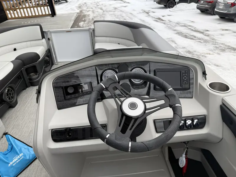 Legend Q-SERIES 21 C 2025