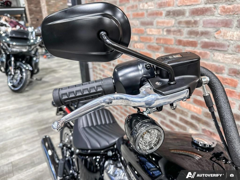 2026 Harley-davidson Street Bob alt