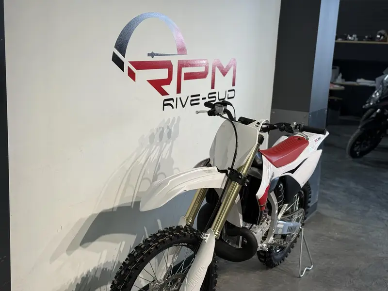 Yamaha YZ250 70E ANNIVERSAIRE *À partir de 3.99%💳 2026