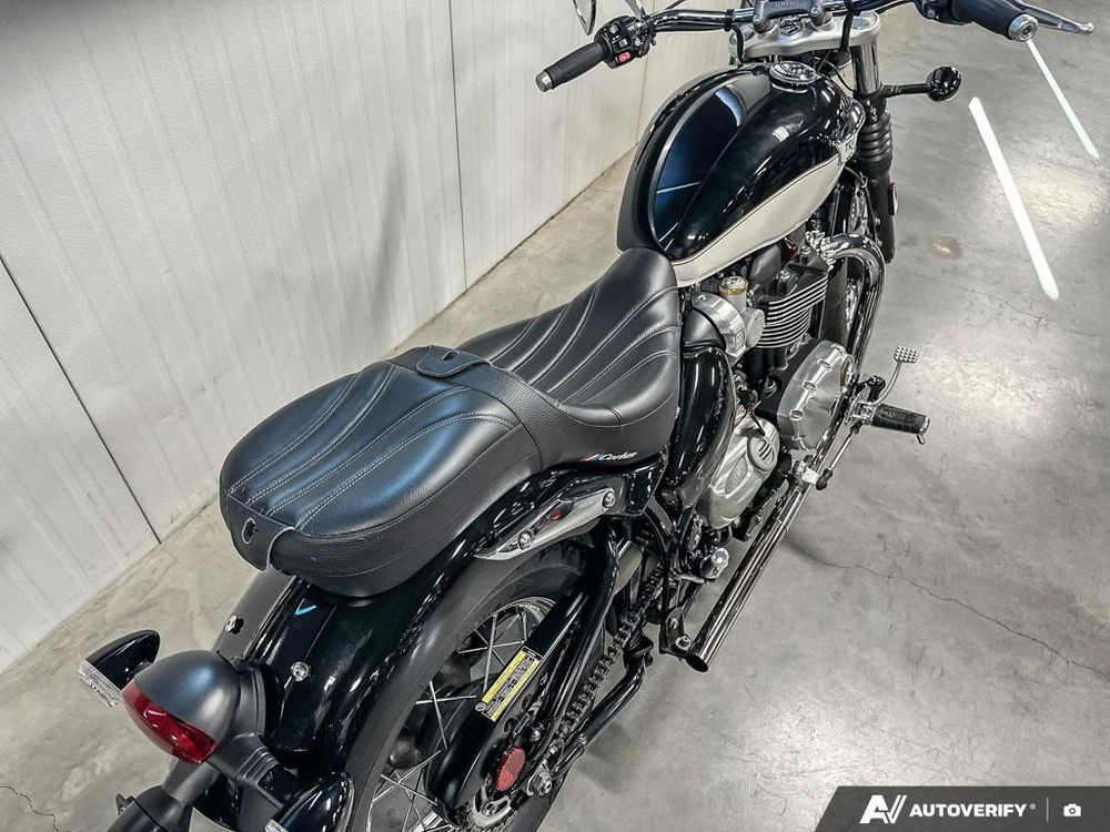 2023 Triumph Bonneville Speedmaster Sapphire Black/fusion White alt