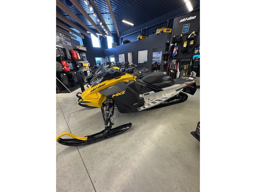2025 Ski-doo Mxz Sport 600efi Yl 137 1.2rs 25 600 Efi 137 1.25 alt