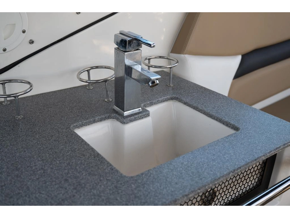 Larson 315 Cabrio 2013 alt