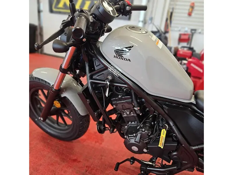 2026 Honda REBEL 300 E-CLUTCH thumbnail 8
