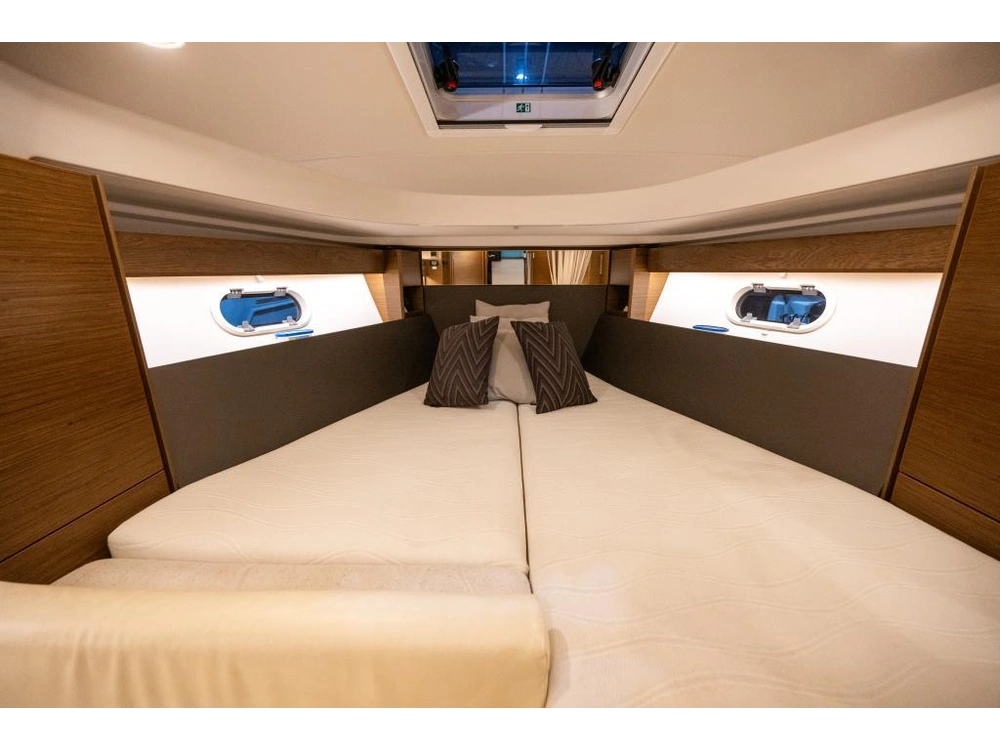 2018 Bavaria S33 Ht Volvo D3-220 alt
