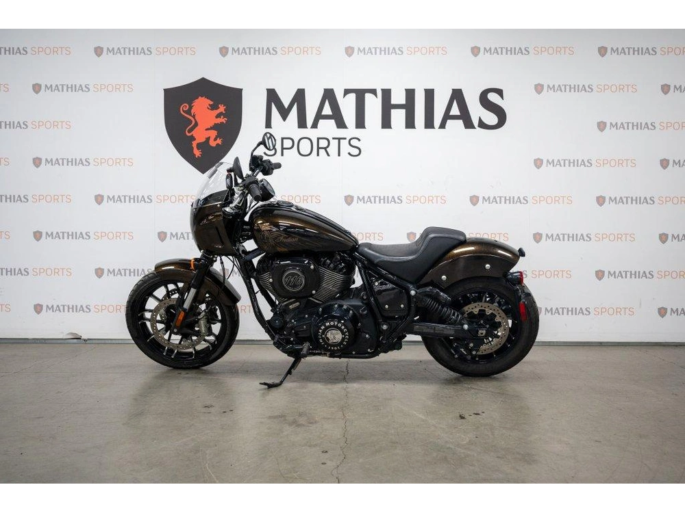 2024 Indian Motorcycle Sport Chief Icon alt
