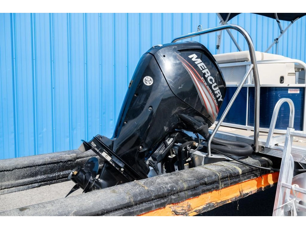 Bennington Marine 22 Slx 2015 alt