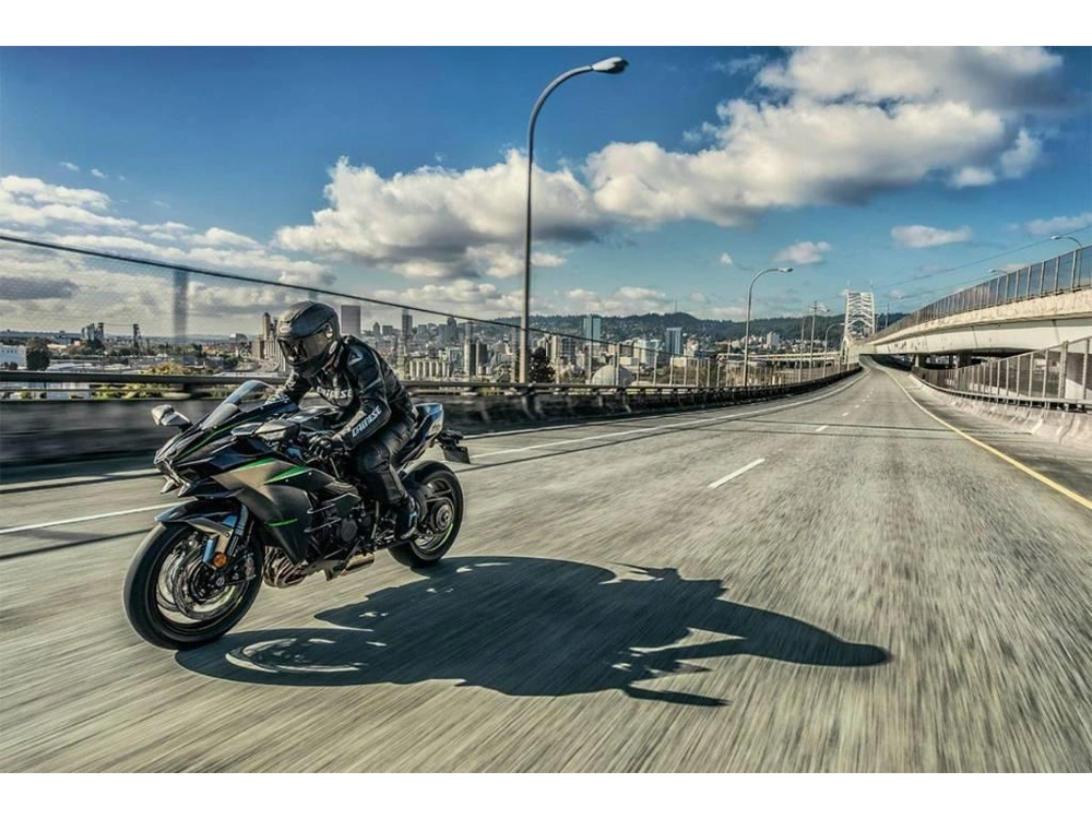 2026 Kawasaki Ninja H2 Carbon alt