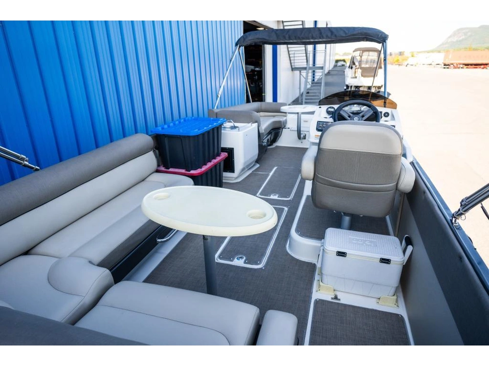 Bayliner Element Xr7 2016 alt