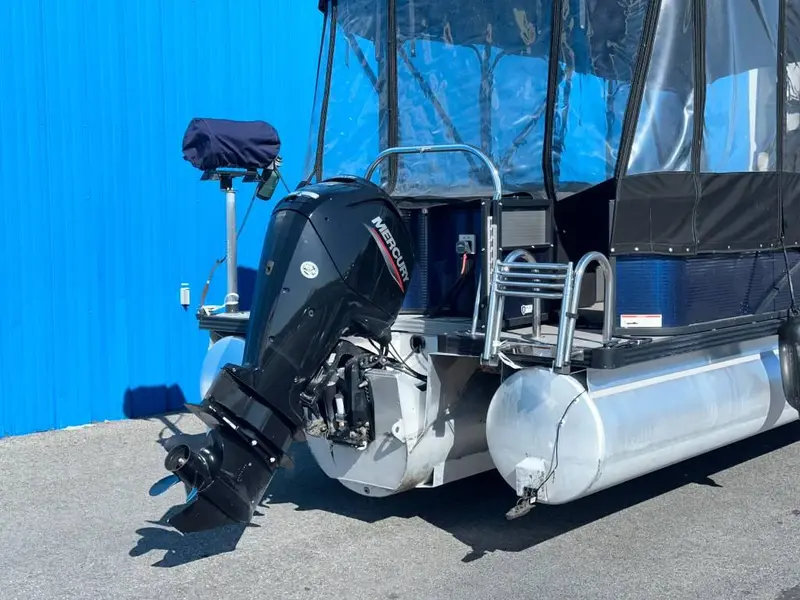 2022 Manitou 22 AURORA LE ANGLER MERC 115 thumbnail 5