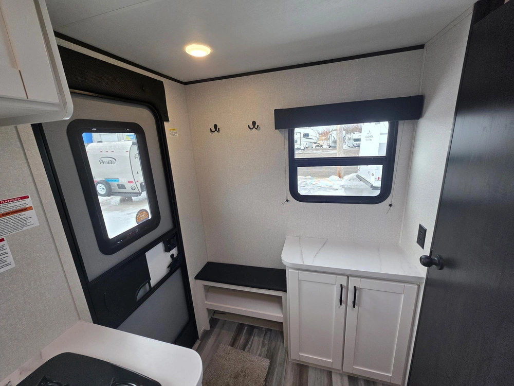 2026 Jayco Jay Flight Slx - Sport Edition 140tb alt
