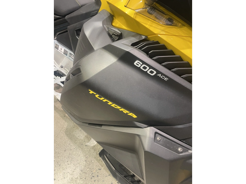 2026 Ski-doo Summit Neo + 600 Efi Hurricane Flexedge 1.75' E.s. alt