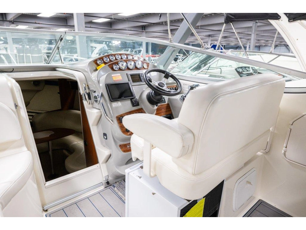2009 Bayliner 300 Sb alt