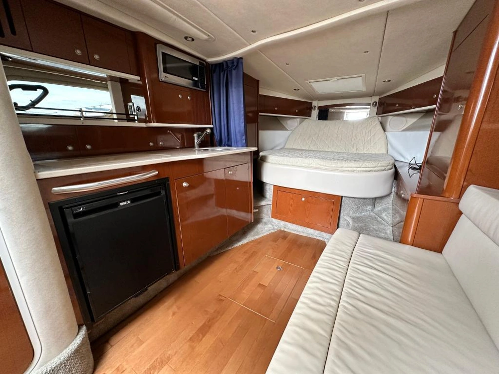 Sea Ray 330 Sundancer 2009 alt
