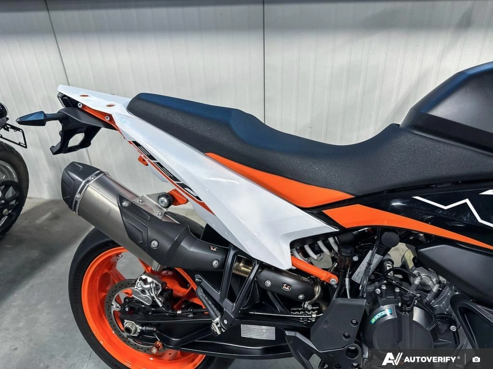 2024 Ktm 890 Smt alt