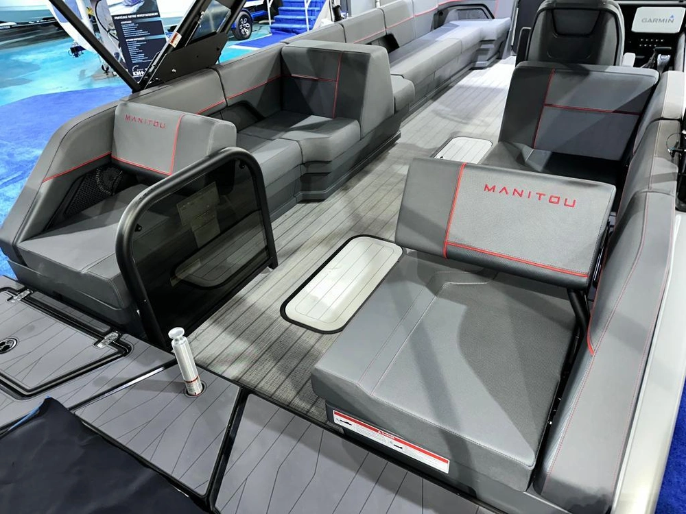 Manitou 22 Explore Bench 2025 alt