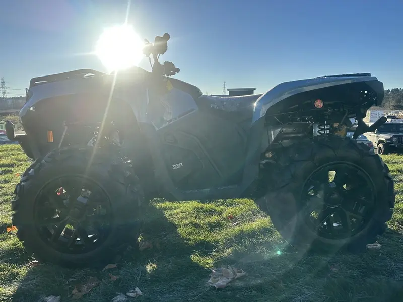 2026 Can-Am Outlander XT 700 thumbnail 5