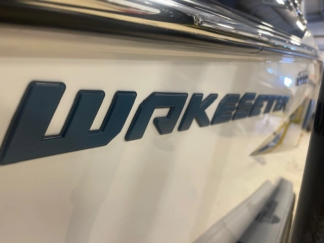 2026 Malibu 22 Lsv alt