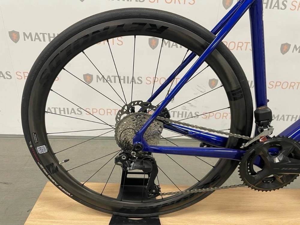 Felt Fr Adv 105 Di2 2024 alt