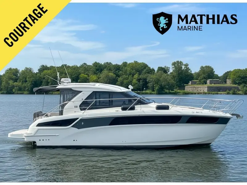 2021 Bavaria Motoryachts S36 COUPE VOLVO D3-220 EVC *SUR RENDEZ-VOUS*