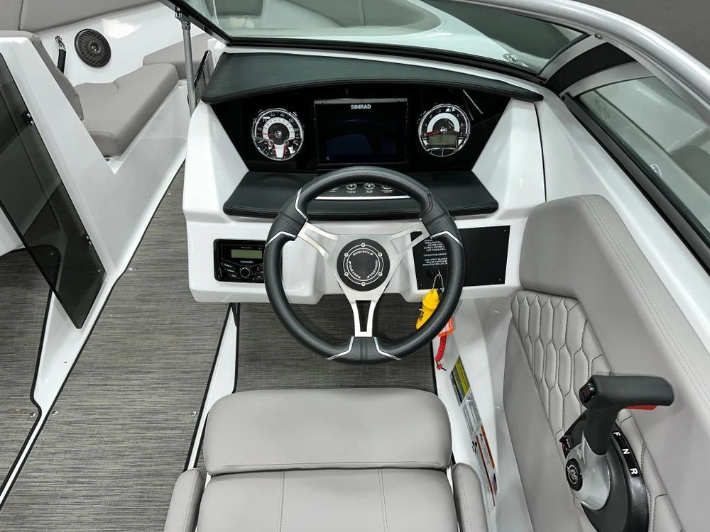 Four Winns H1 Mercruiser 4.5l / Alpha 2023 alt