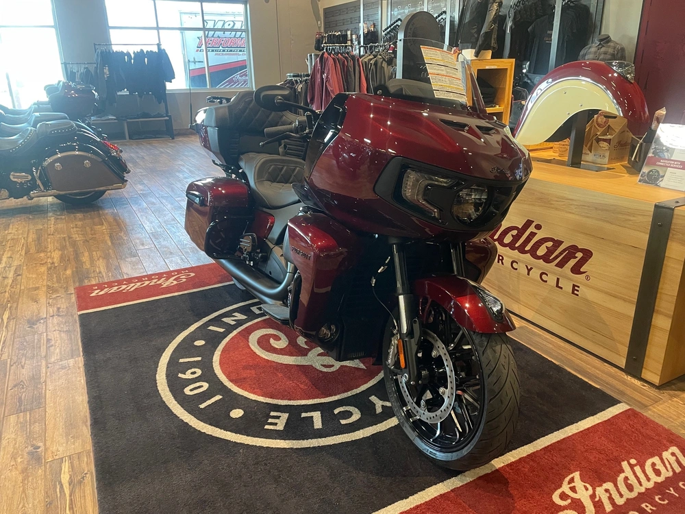 2026 Indian Motorcycle Pursuit Dh 112 - Maroon Metallic alt