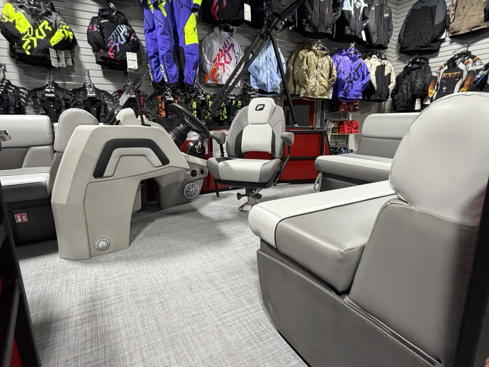 2026 Princecraft Vectra 19 L Ruby Red alt