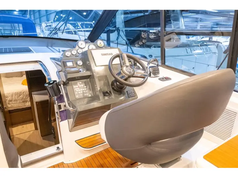 2021 Bavaria Motoryachts S36 COUPE VOLVO D3-220 EVC *SUR RENDEZ-VOUS* thumbnail 10