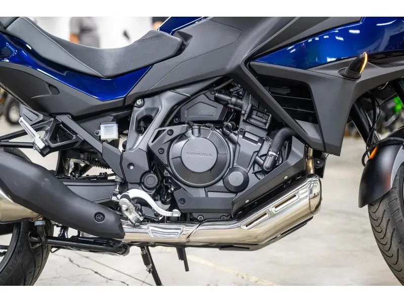 2025 Honda NT1100 ABS DEMO thumbnail 6